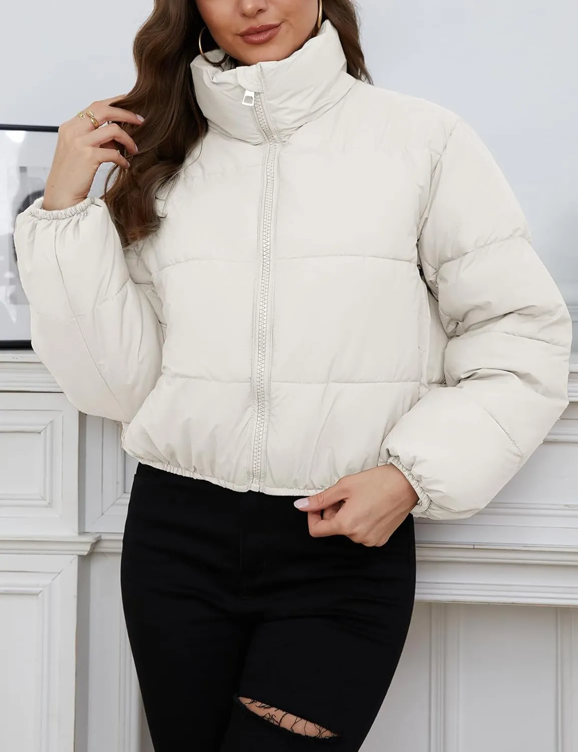 Wyeysyt Women's Cropped Puffer Jacket Winter Quilted Stand Collar Lightweight Outerwear Coats with Pockets